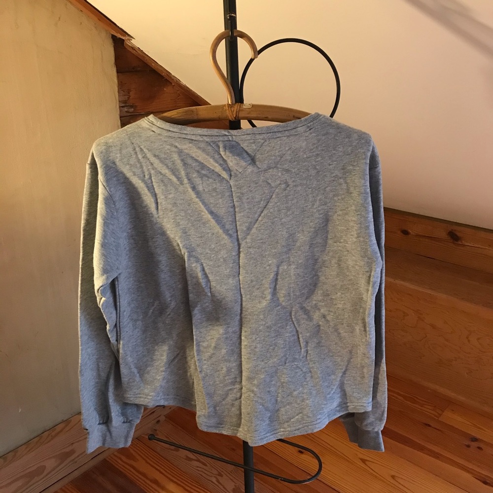 Tommy Hilfiger Gray Sweatshirt, EUC, M - Picture 2 of 12